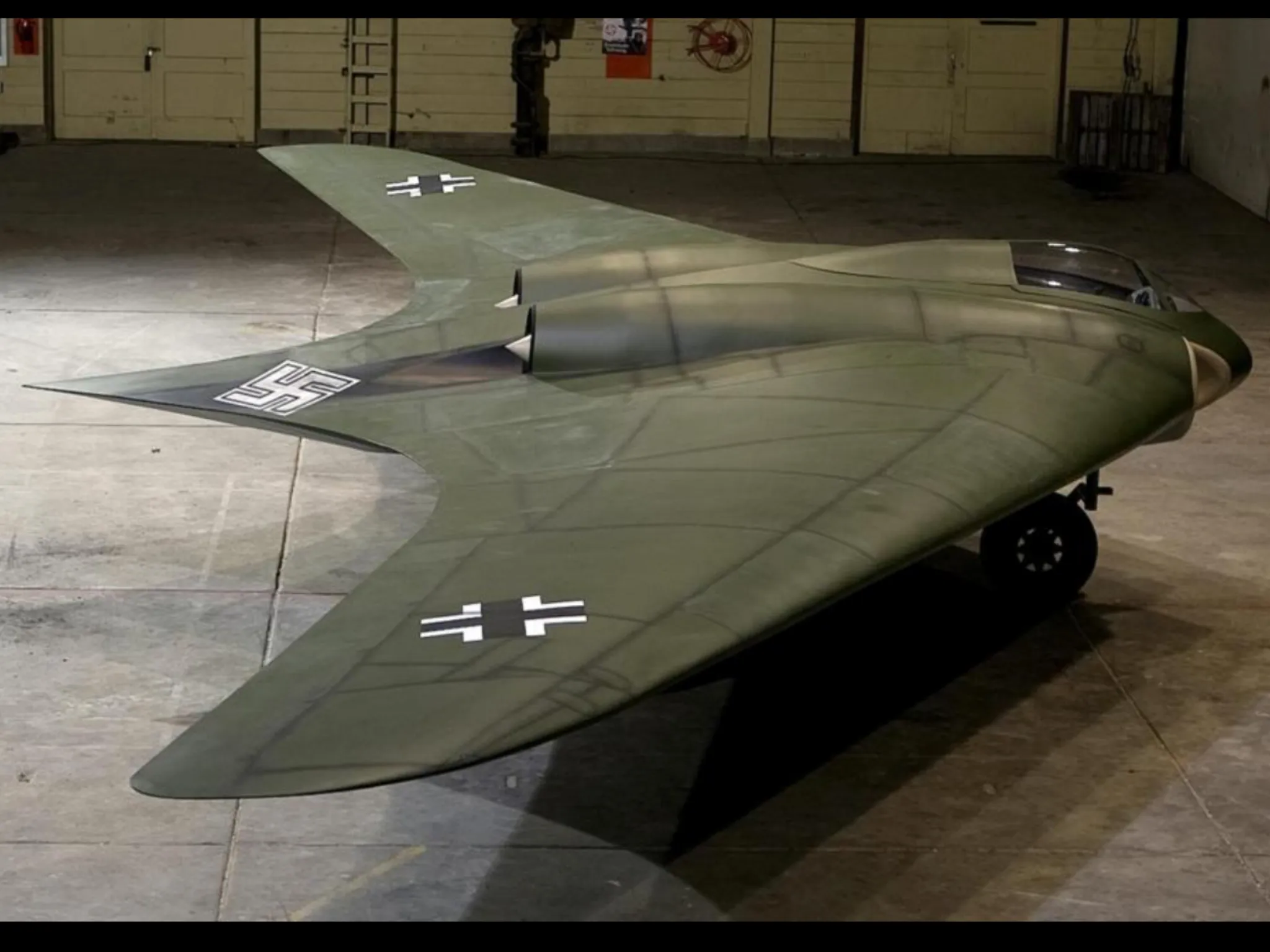 El avión de tecnología extraterrestre que poseía Alemania en 1945 - The Daily Worlds