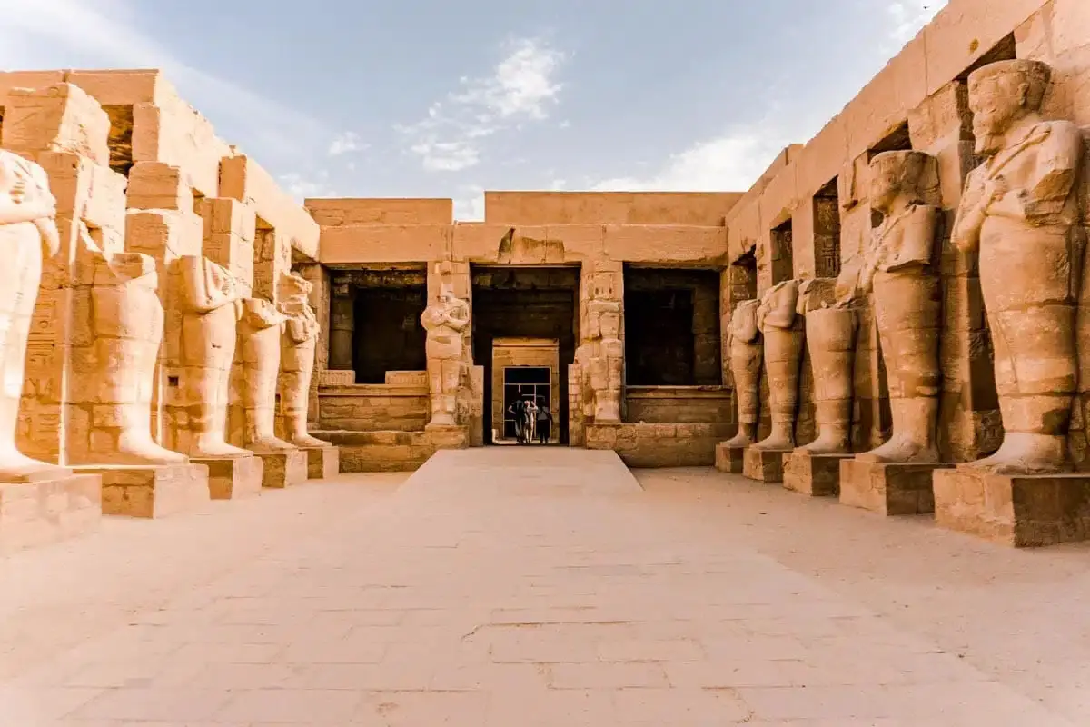 Mundos perdidos de Egipto: ¿La ciudad desenterrada de Karnak reescribirá el relato de la historia?