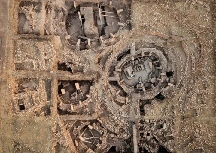 Recientemente se encontraron ruinas megalíticas de 130.000 años de antigüedad en Turquía. ¿Quién las construyó? ¿Los pueblos primitivos?