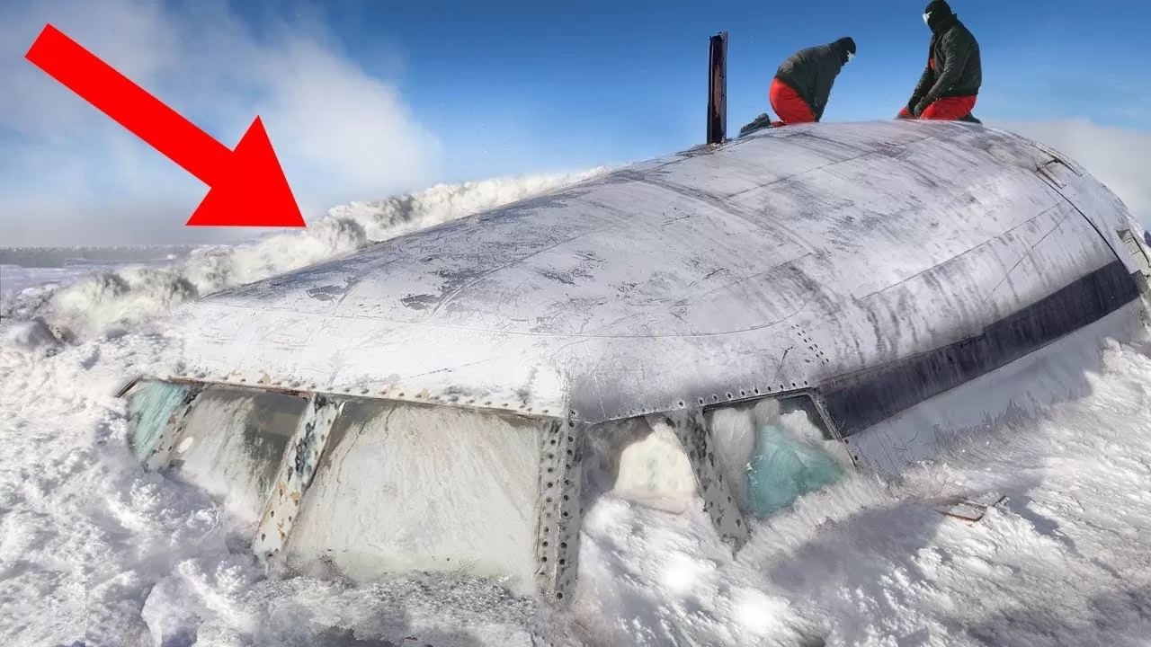 SHOCKING DISCOVERY! Researchers find long-lost planes on icebergs: After observing movement, they turned pale! - Luxury Blog