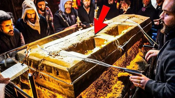 THEY FOUND IT! Scientists FINALLY open Jesus' tomb, sealed for 2,000 years! What happened next terrified everyone! - Luxury Blog
