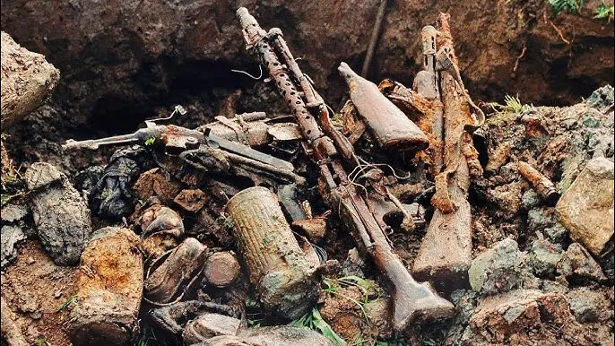 Unearthing History: WWII Artifacts Discovered Through Metal Detecting - kenhthoisu.net