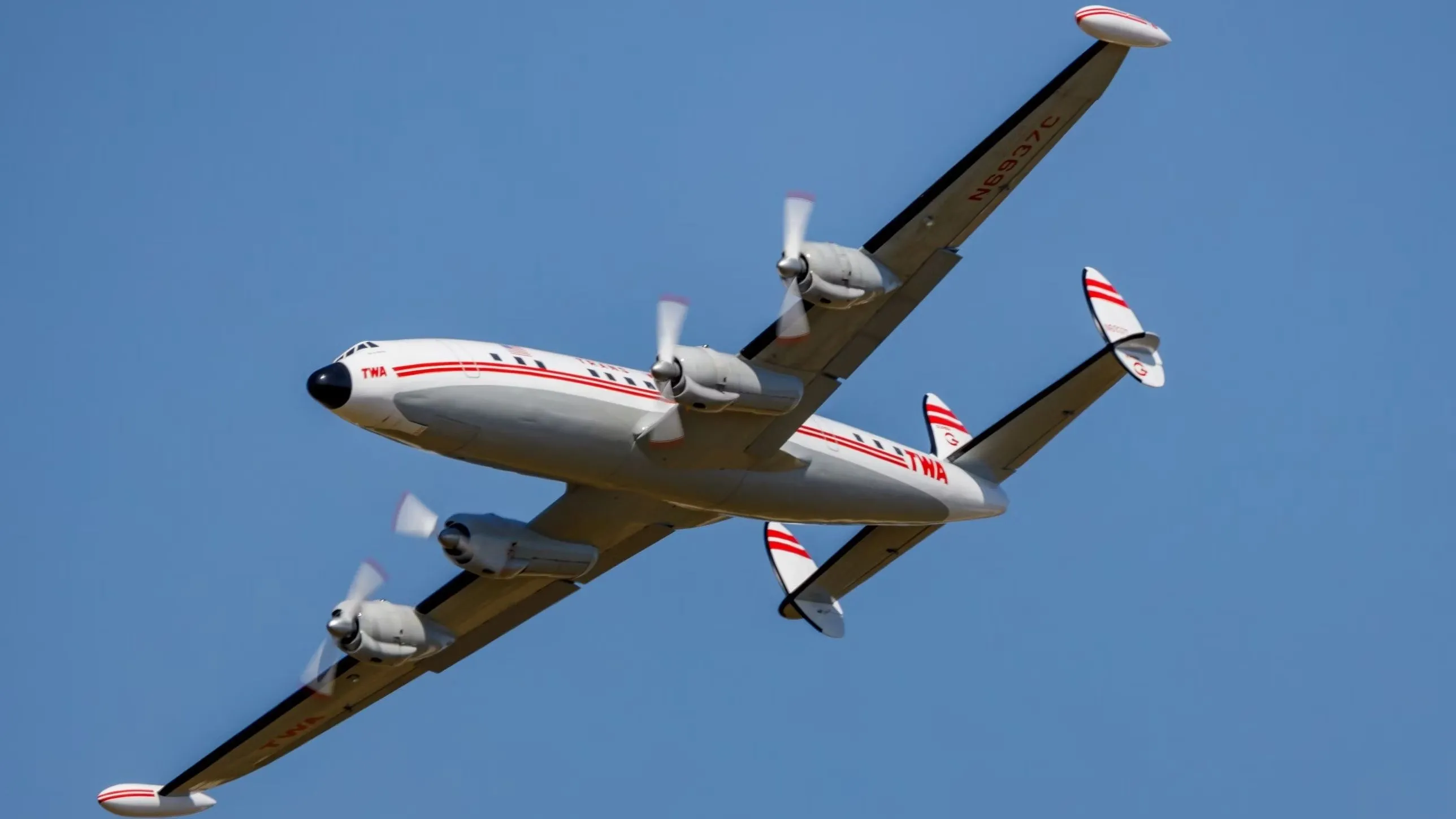 BREAKING: Santiago Flight 513: The Missing Plane That Landed After 35 Years With 92 Skeletons On Board!