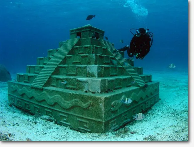 Breaking news: Two gigantic underwater glass pyramids discovered in the heart of the Bermuda Triangle!
