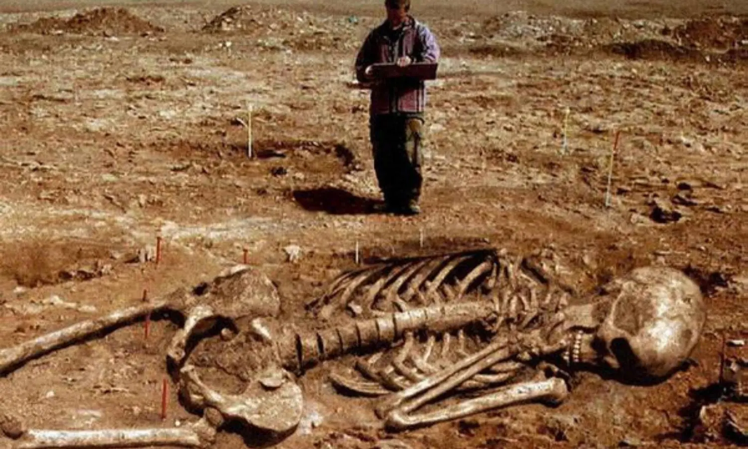 Breaking News: The Chilling Truth Revealed – Humanity’s Dark Past of Brutal Torture Against a Tribe of Giants Exposed