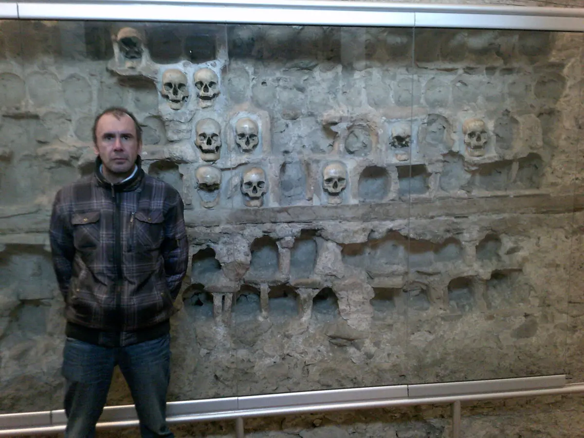 The ruins of the Skull Tower (Ćele Kula) are located near Niš, Serbia. It was built by the Ottoman Empire after the Battle of Čegar in May 1809, during the First Serbian Uprising.