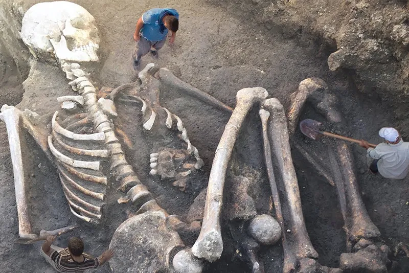 Revealing the Past: The Chilling Truth – Are Descendants of the Nephilim Giants Walking Among Us Today?