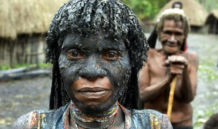 Shocking Discovery: Chief Reveals Preserved Body of 250-Year-Old Ancestor in Papua—A Shocking Window into Ancient Tribal Heritage!