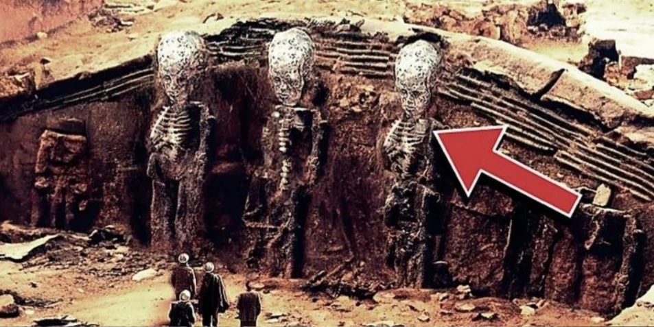 Shocking Discovery! Three Alien Beings Found Among Ancient Egyptian Ruins