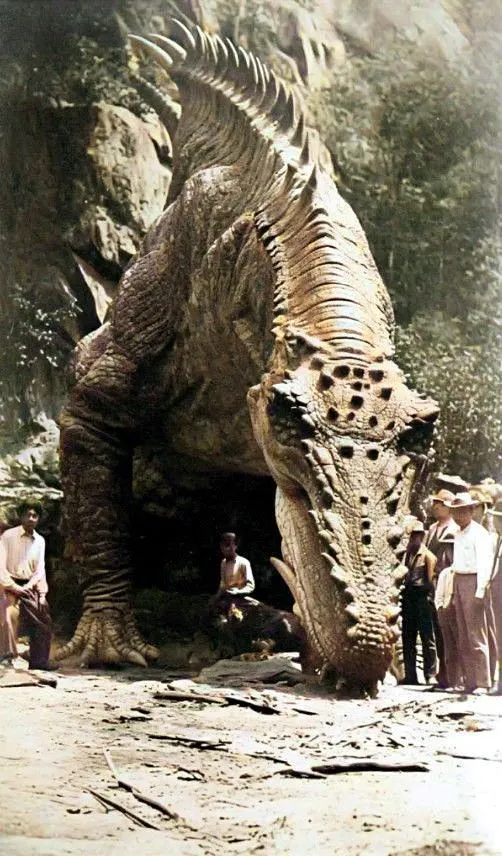 Shocking: Terrifying Evidence Reveals Humans Lived Alongside Mythical Beasts—Destroying Ancient Beliefs!