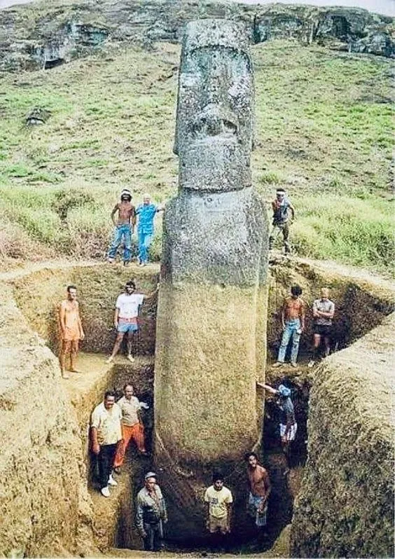 Unearthed Giants: The Hidden Secrets of Easter Island, Göbekli Tepe, and the Ancient Cataclysms