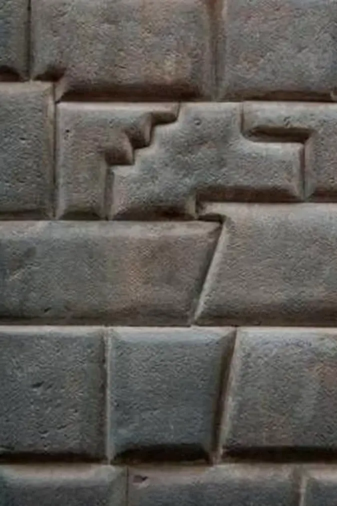 Is it possible that ancient Peruvians knew how to melt stone blocks?