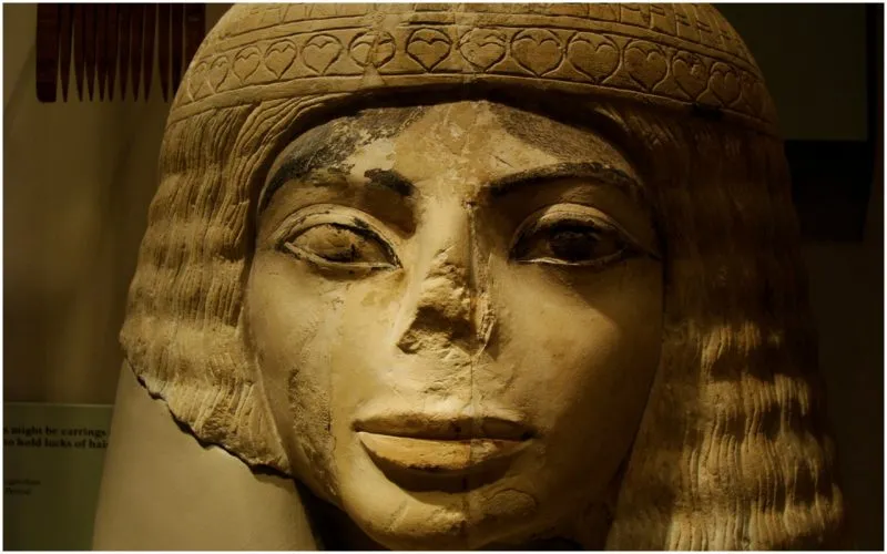 Shocking! Ancient Egyptian Statue Looks Like Michael Jackson, Sparking Time Travel Theories Did Michael Jackson Use Pop to Build the Pyramids?