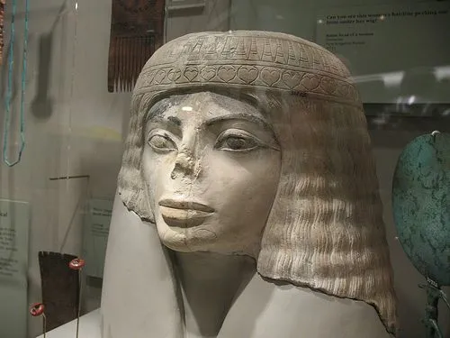 Shocking! Ancient Egyptian Statue Looks Like Michael Jackson, Sparking Time Travel Theories Did Michael Jackson Use Pop to Build the Pyramids?