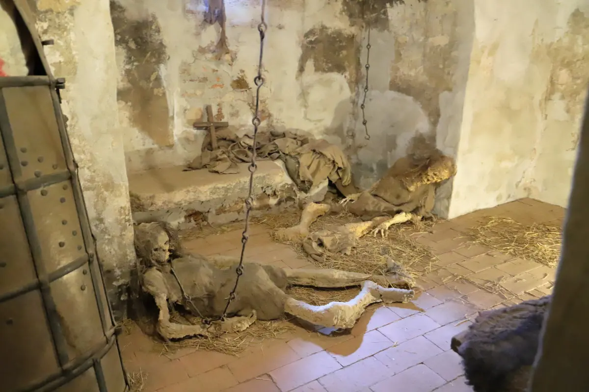 Discovering the complete burial attire of Romania: An impressive find