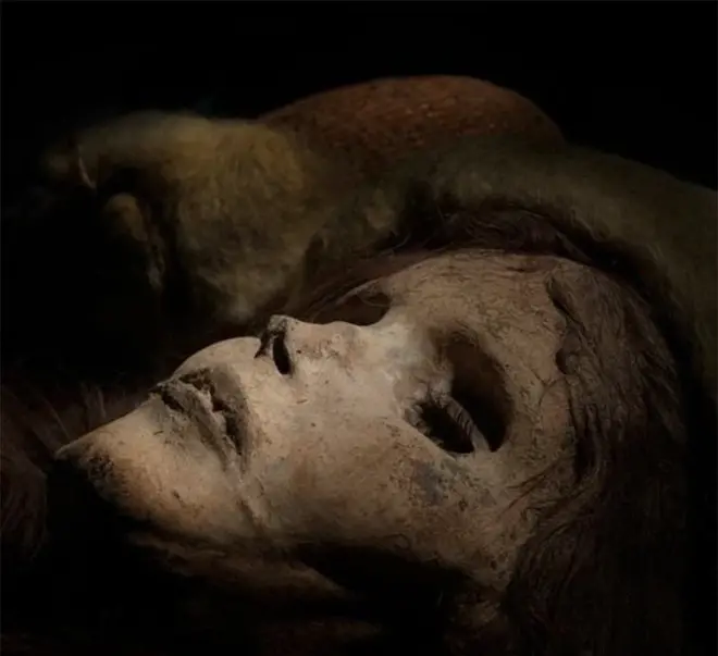 Revealing the timeless appeal of the Princess of Xiaohe, a mummy that captivates hearts even after nearly 4,000 years. Explore the enigmatic beauty and cultural legacy of this ancient icon