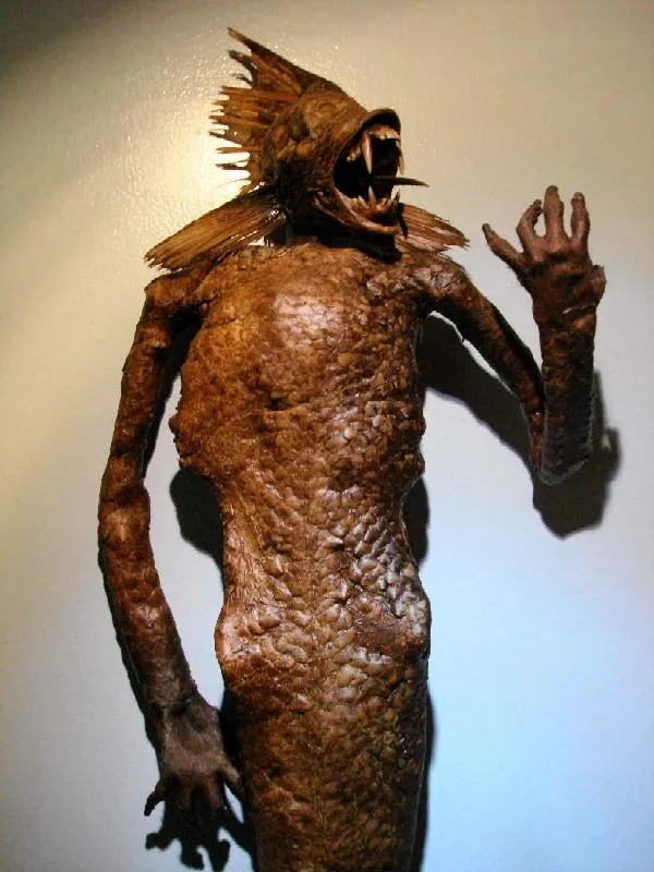 Mytho or Reality: Are Mermaids or Sirens the True Rulers of the Sea?