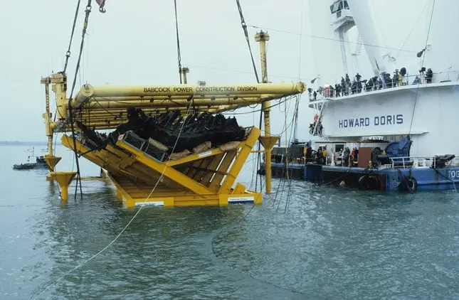 Mary Rose: From Majestic Warship to Sunken Treasure Beneath the Waves
